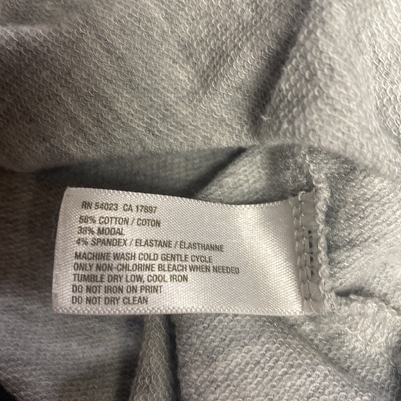 GAP body soft cozy gray shirt with 3/4 sleeves size L - Picture 7 of 7